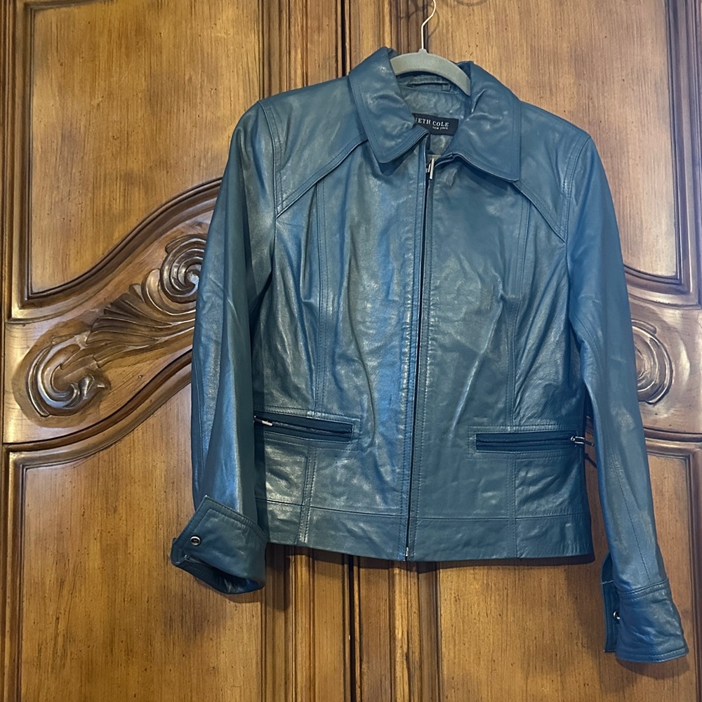 Like NEW 2003 Fall Runway One of a kind Kenneth Cole Teal Leather Jacket Medium